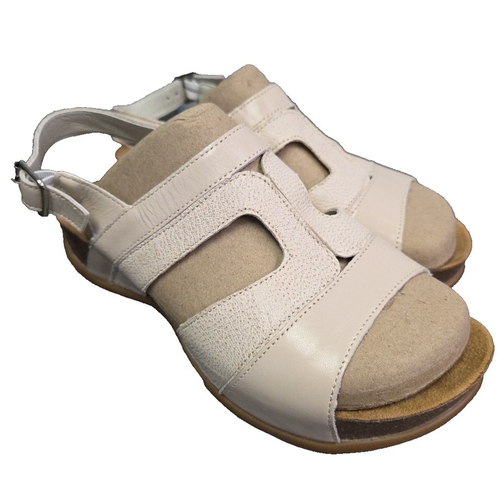 Propét Ivory Cream Beige Leather Sandals Size 7.5 XX (4E) Straps Comfort Walking